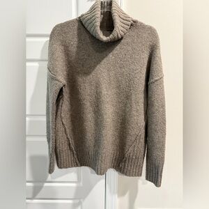 Women's Oversized Earthy Wool-Blend Distressed Sweater Small/Medium READ
